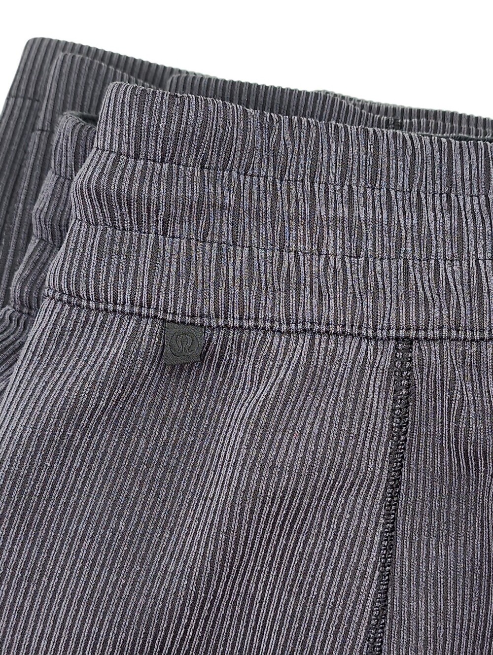 Lululemon Ribbed Softstreme Mid-rise Wide-leg Cropped Pant Size 14